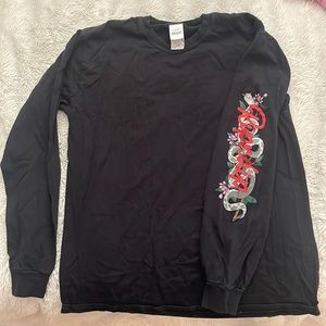 great quality shirt, great brand! Nice, thick and stretchy!